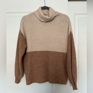 American Eagle Bicolor Sweater